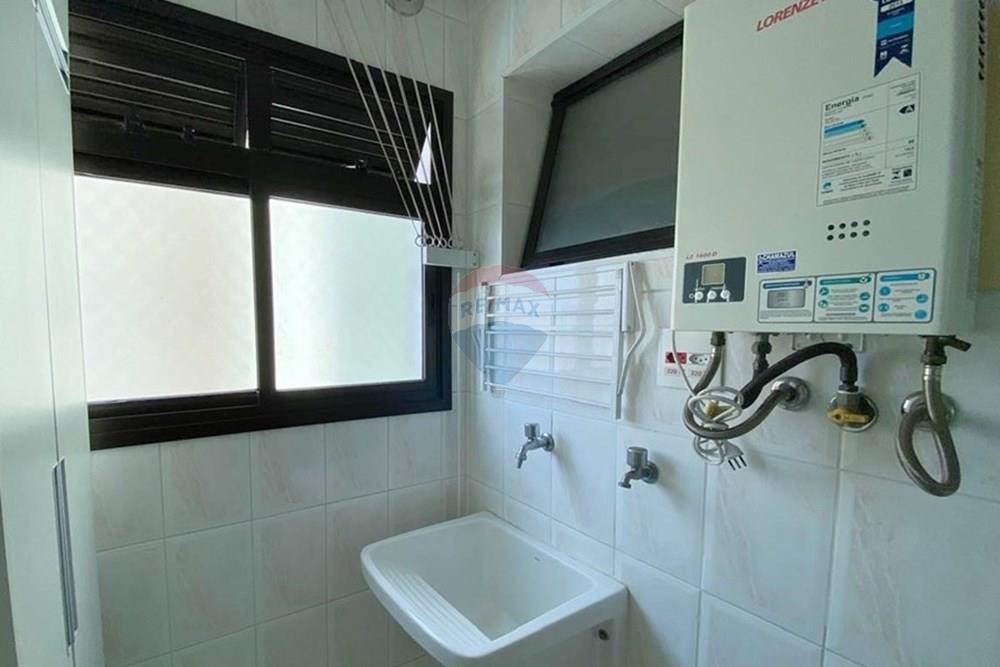 493552-077b4bb8c5da634acaf4118651ee9701