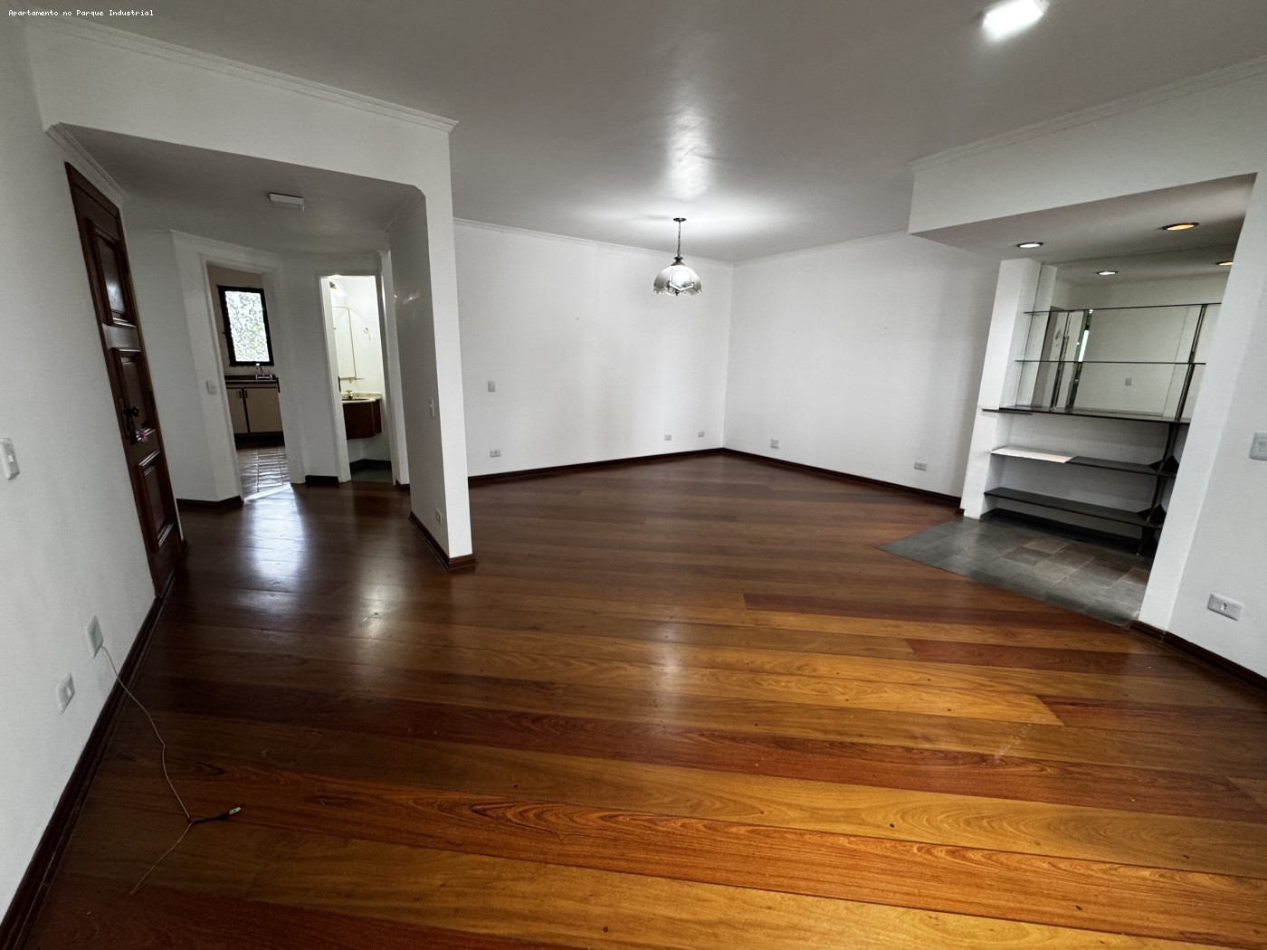 493552-74877c1d2f77f6cfc916e03e3a8b9735