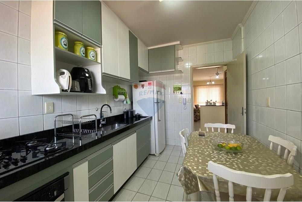 493552-a5f7bcac9362b08cb4aac802a83dd9ab