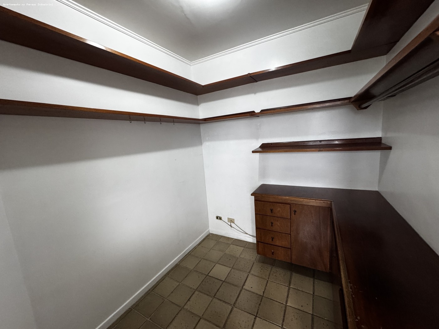 493552-d859d638739330e7af518b275d787067